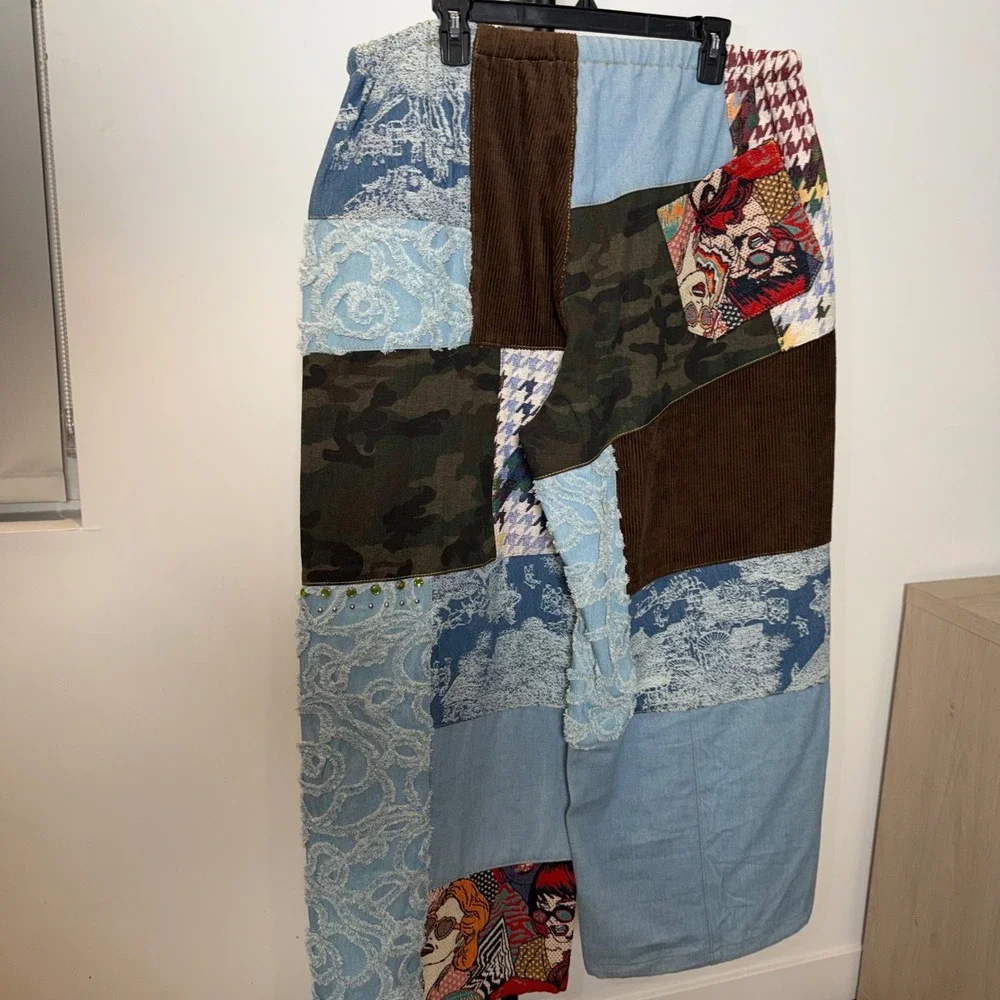 Akira Mixed Media Patchwork Studded Wide Leg Cargo Pants Multicolor NWT M - Picture 8 of 10